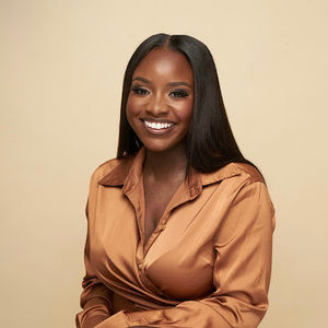 Meet your Posher, Markela